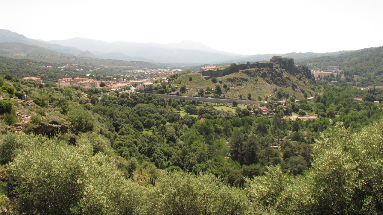 flottevandreture.dk-korsika-bastia-vandretur-30-corte-gorges-du-tavignano-til-broen-corte-01.JPG