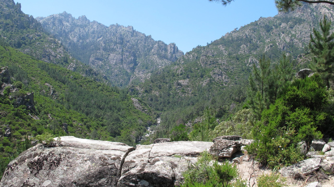 flottevandreture.dk-korsika-bastia-vandretur-30-corte-gorges-du-tavignano-til-broen-corte-04.JPG